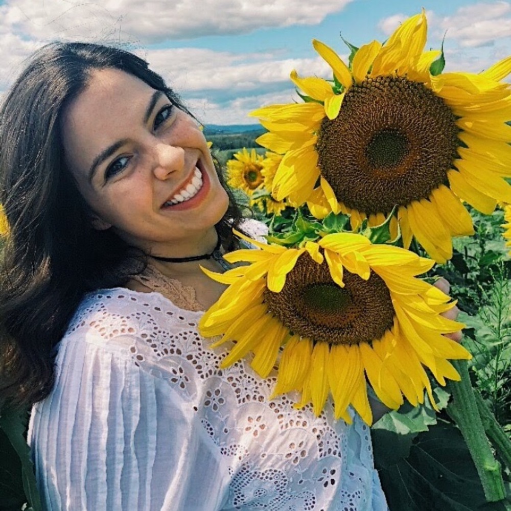 Meet your Posher, Maria